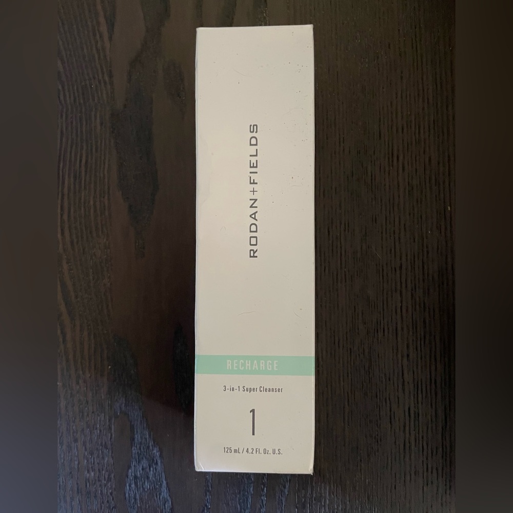 Rodan + Fields Recharge 3 in 1 step cleanser